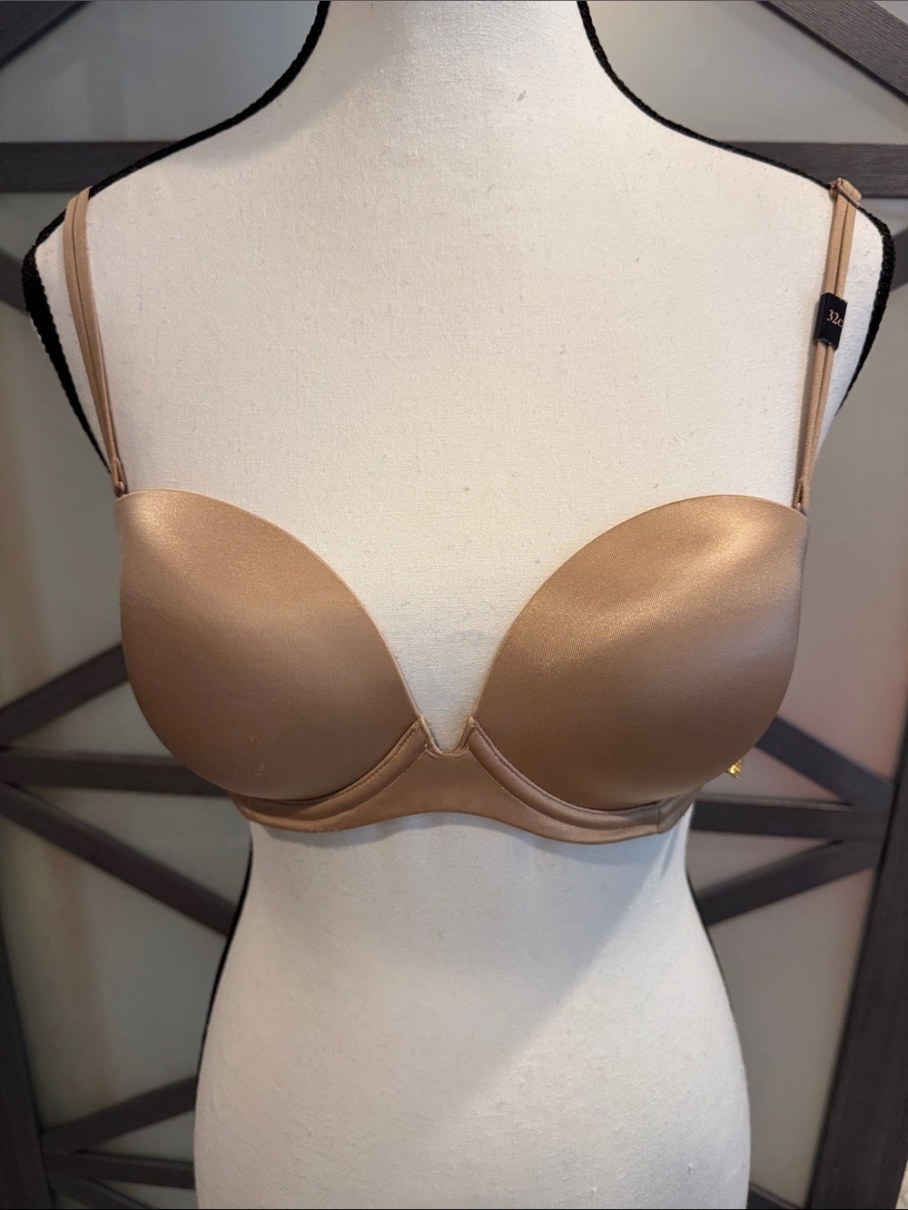 Victoria's Secret Very Sexy Multi-Way Strapless Plunge Bra 32C